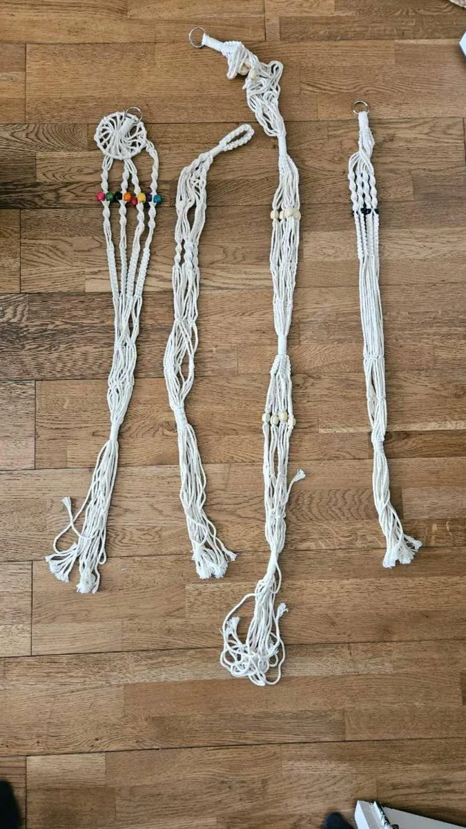 Plant hangers - Image 3