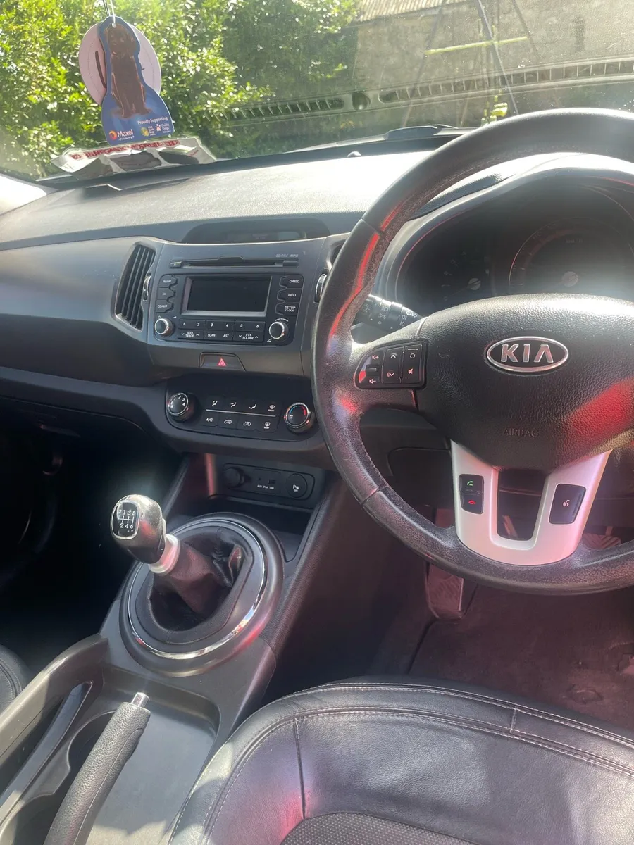 Kia Sportage -High Spec - Image 4