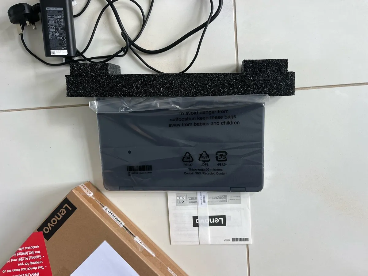 Lenovo laptop - Image 3