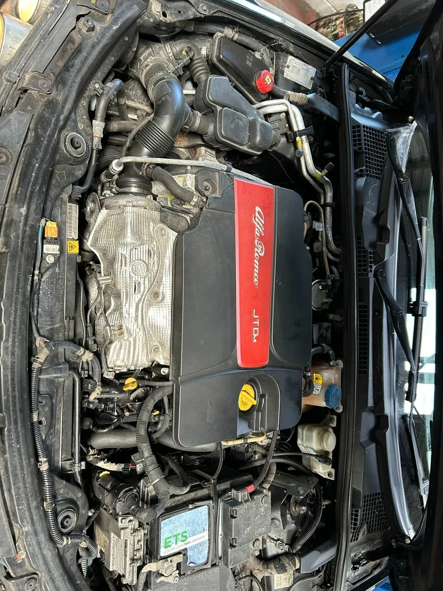Alfa Romeo 159 2012 - Image 2