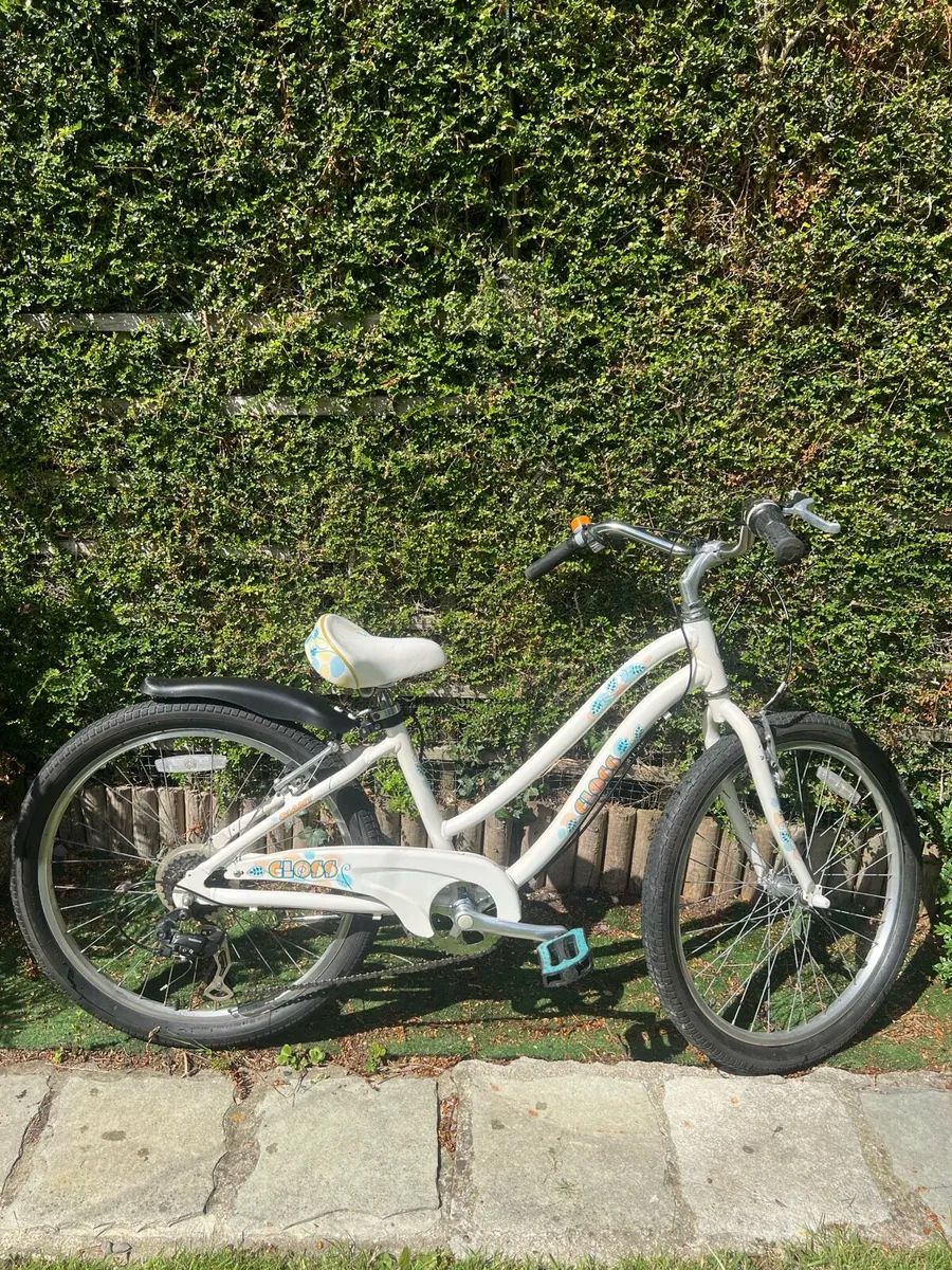 Giant Gloss Flourish - Kids Bike - Image 1