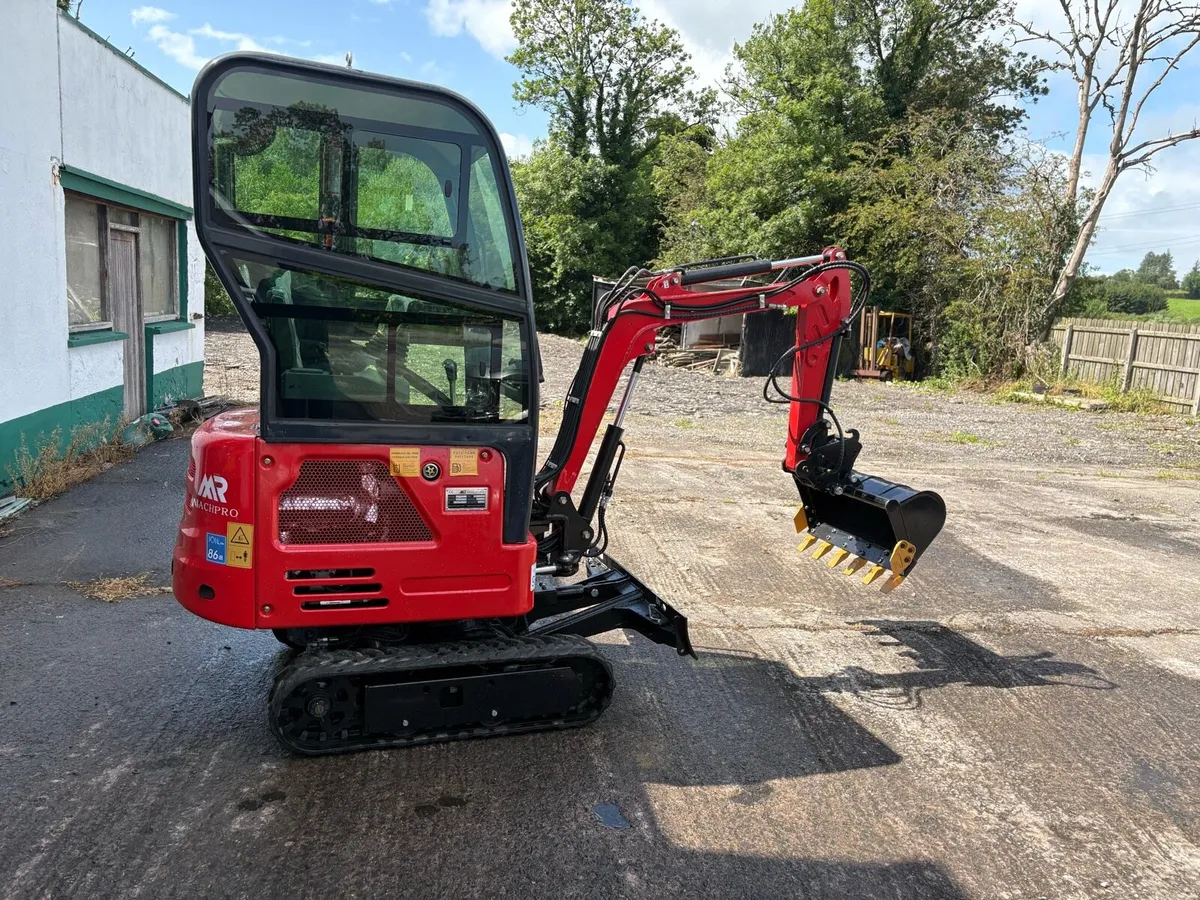 2 Ton digger - Image 1