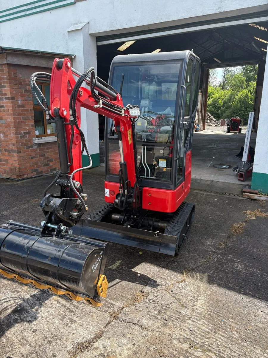 2 Ton digger - Image 2