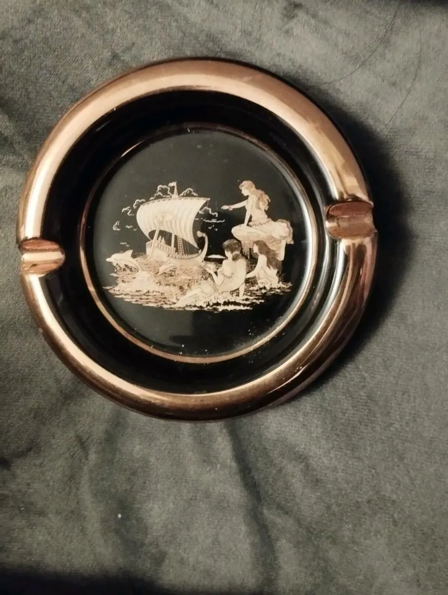 Traditional Greek 24K Gold Plated Ceramic Ashtray - Image 1