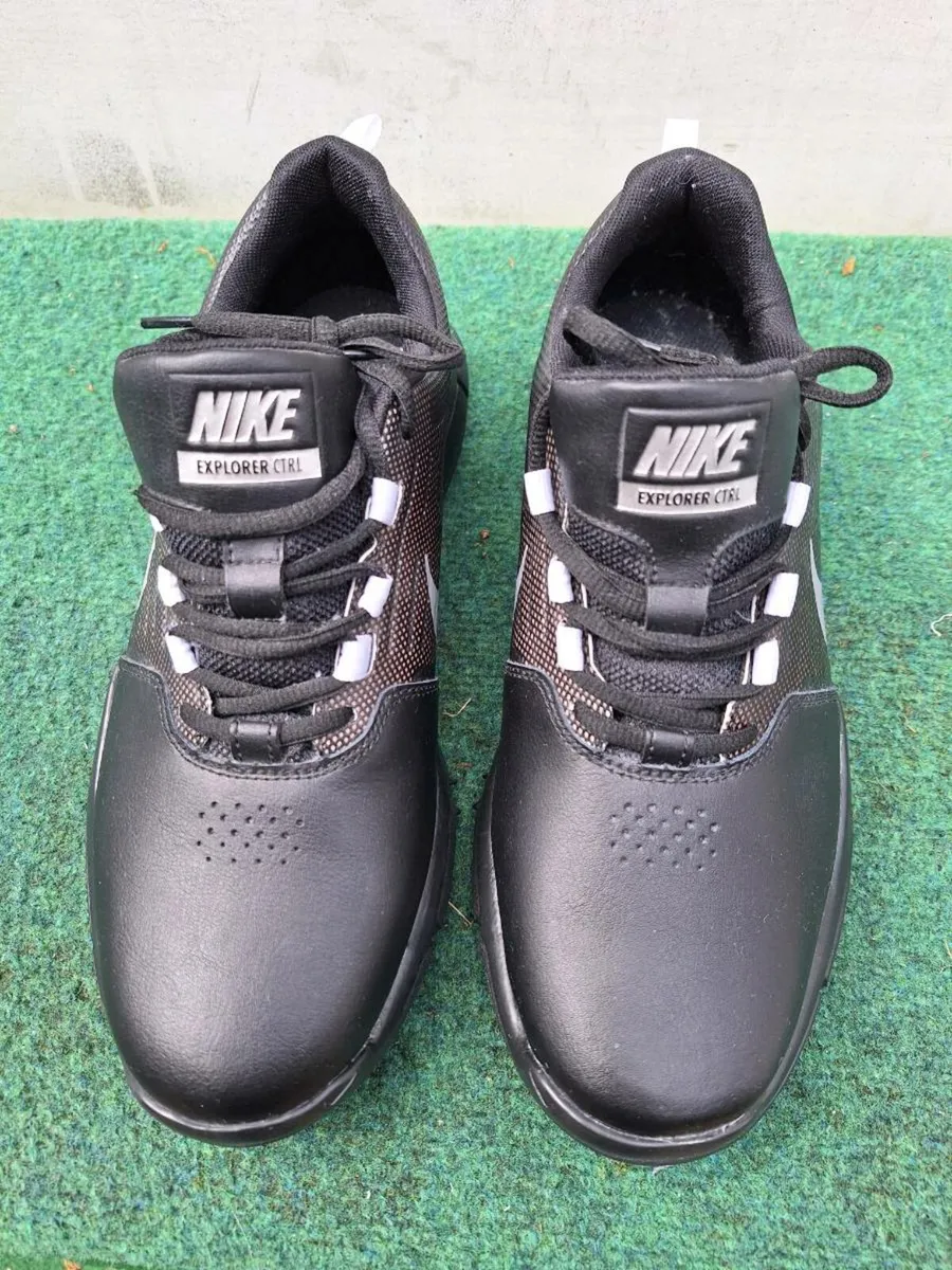 Golf shoes. Nike, size 7 - Image 2