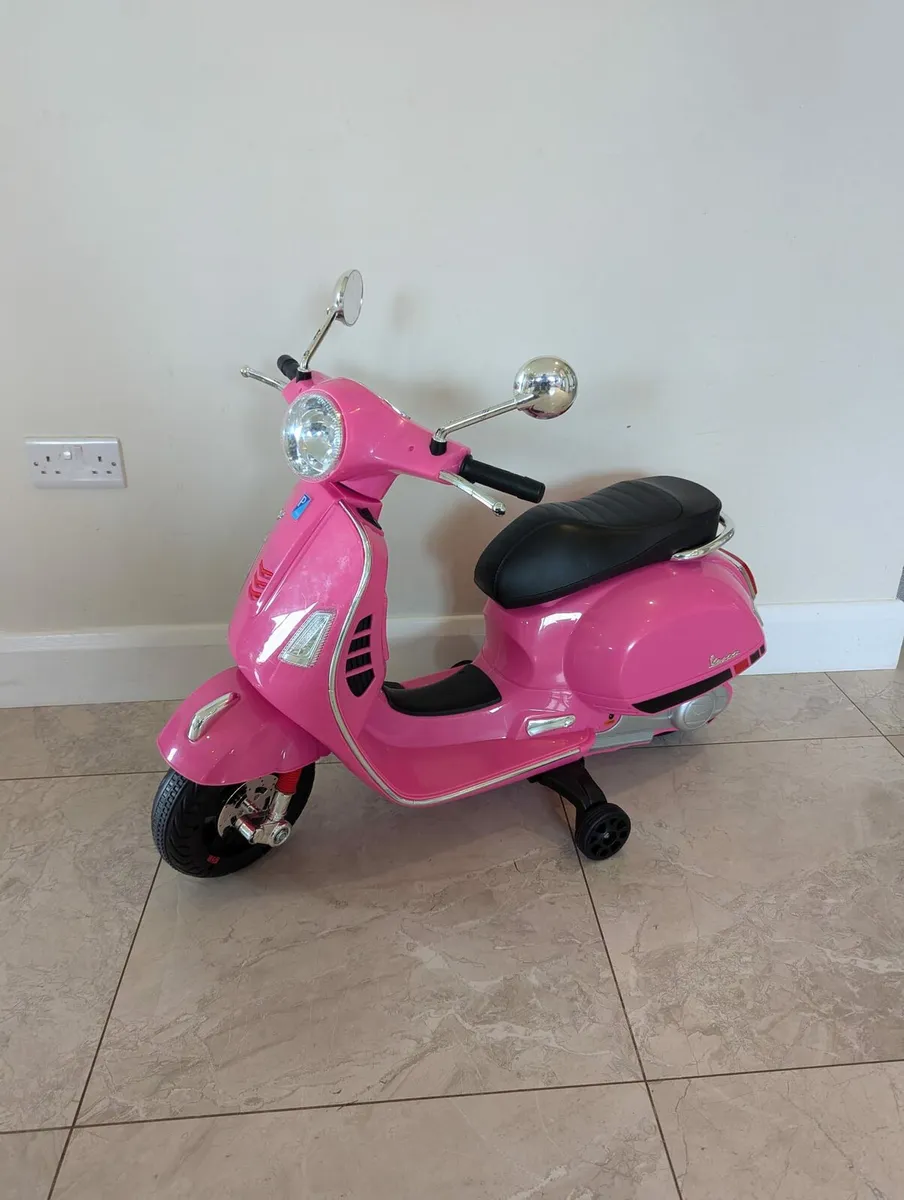 Vespa Electric Ride On