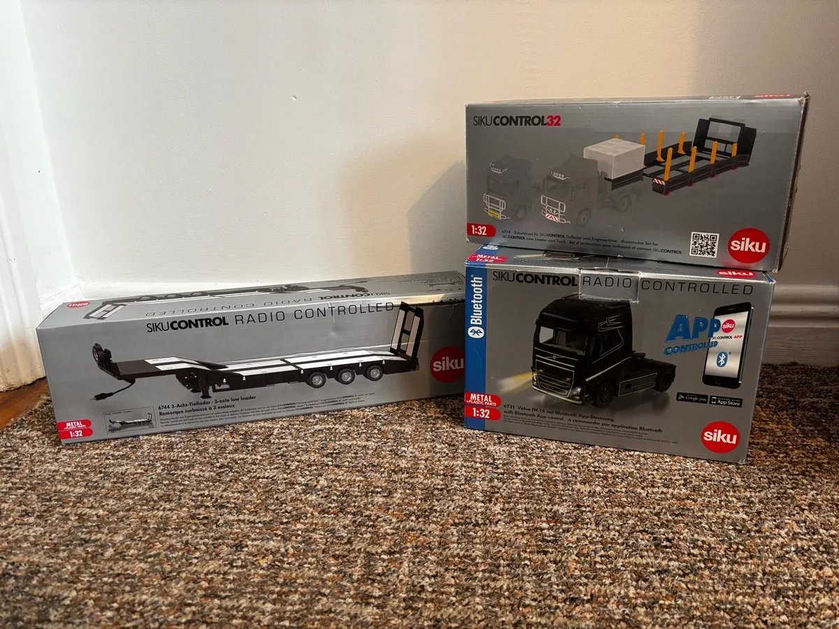 Siku Volvo RC truck - Image 1