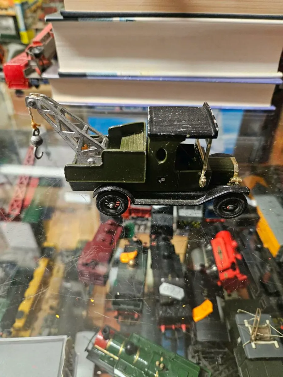 Matchbox Yesteryear Tow Truck Wrecker Code3 - Image 1