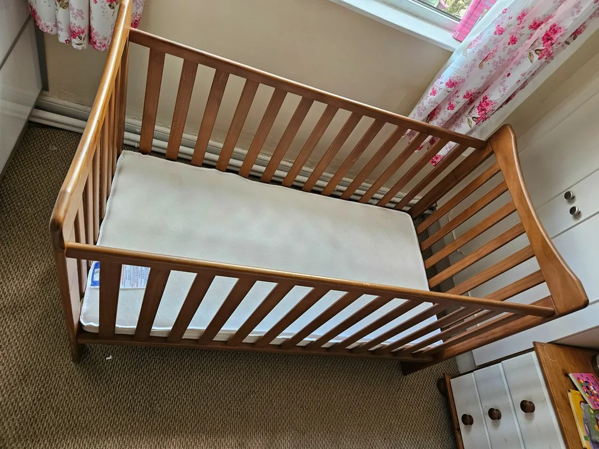 Baby Cot - Image 1