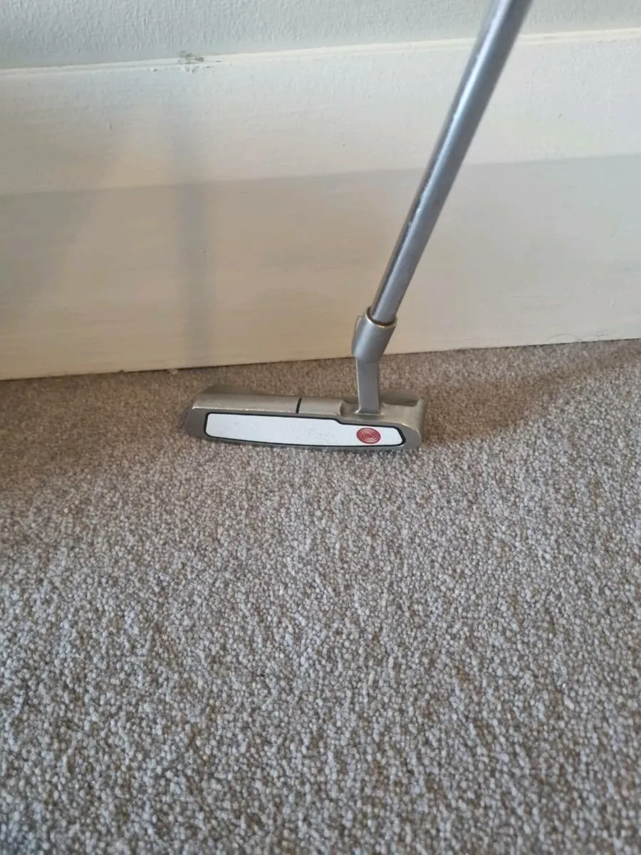 Odyssey White hot xg putter with new grip - Image 1