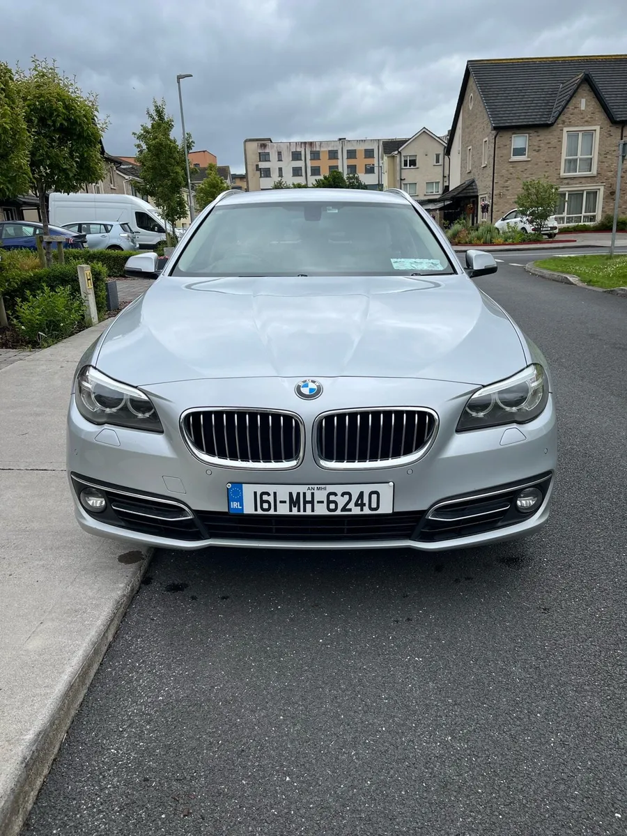 BMW 5 series - Image 1