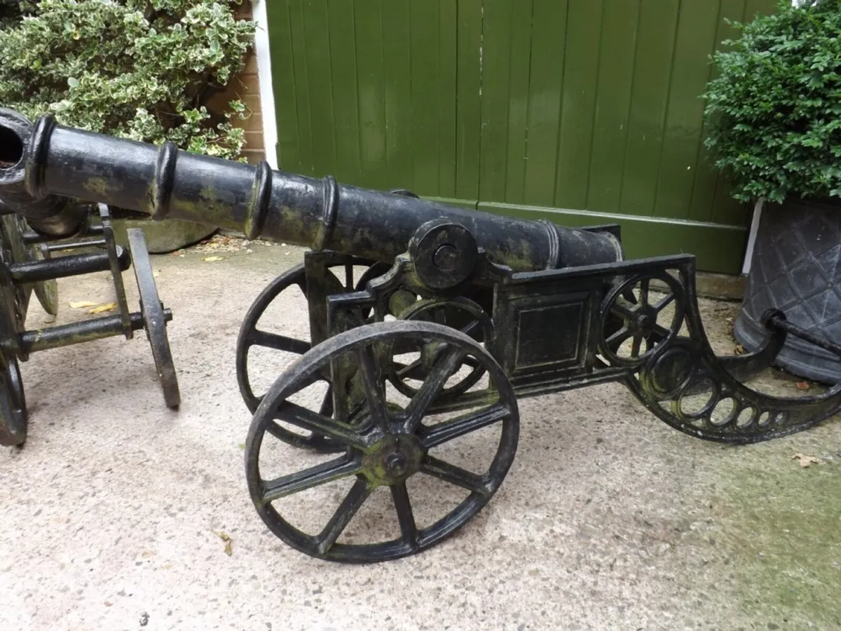 Pair cast iron cannons large - Image 2