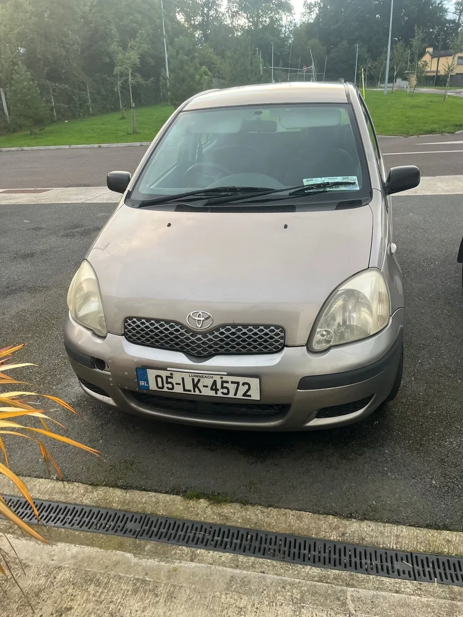 Toyota Yaris 2005 - Image 1