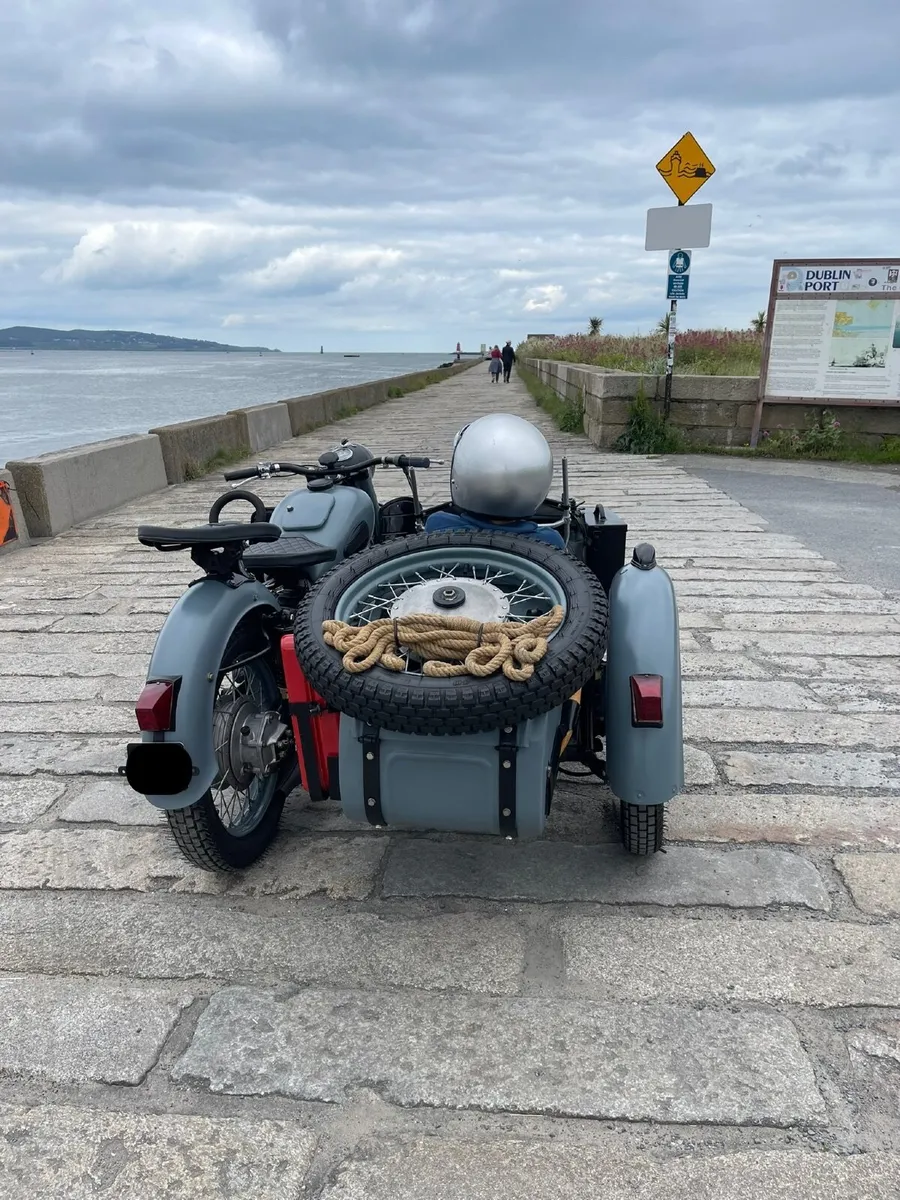 DNEPR Sidecar 1968 - Image 1