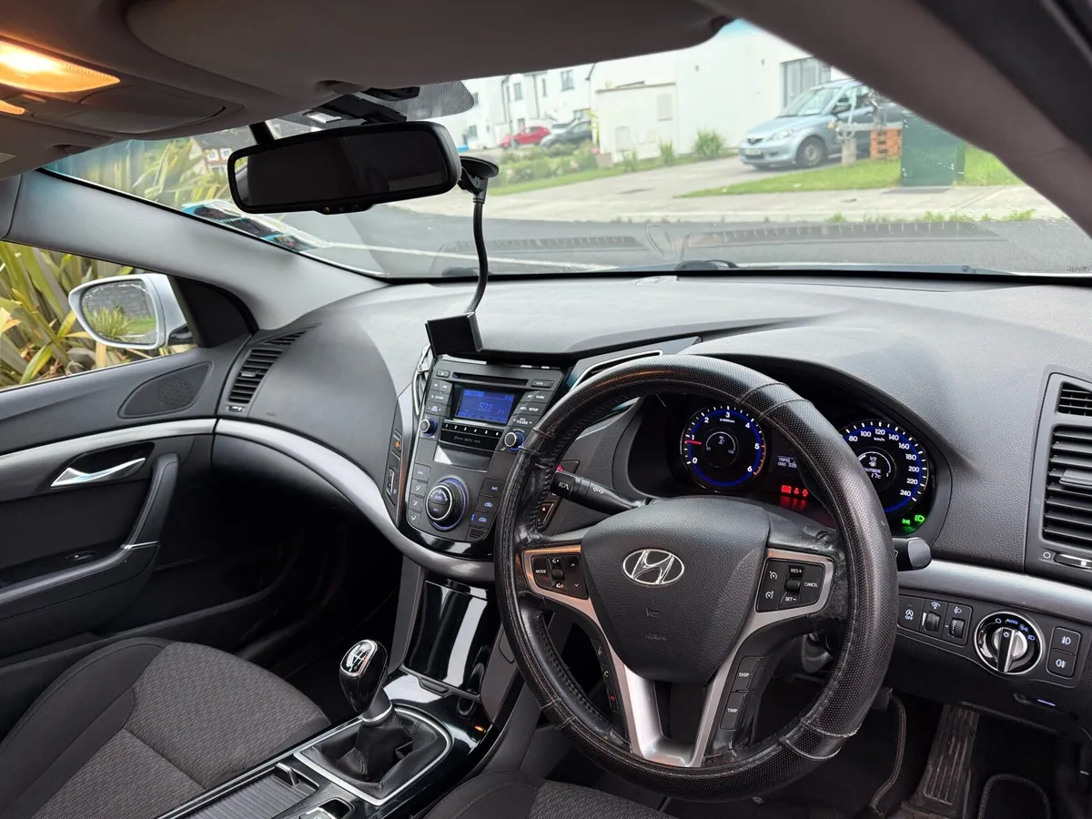 Hyundai i40 2012 - Image 4