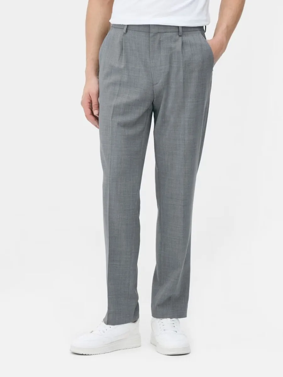 BNWT Men’s Suit Trousers: 36W 32L - Image 2