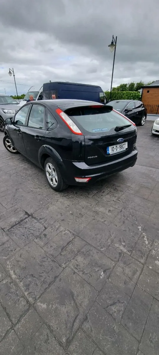 2010 Ford Focus - Image 3