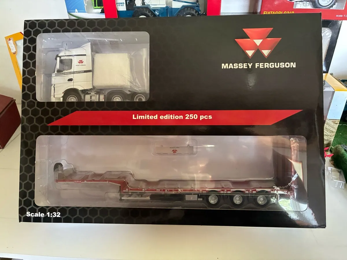 1:32 Massey Ferguson marge model truck - Image 1