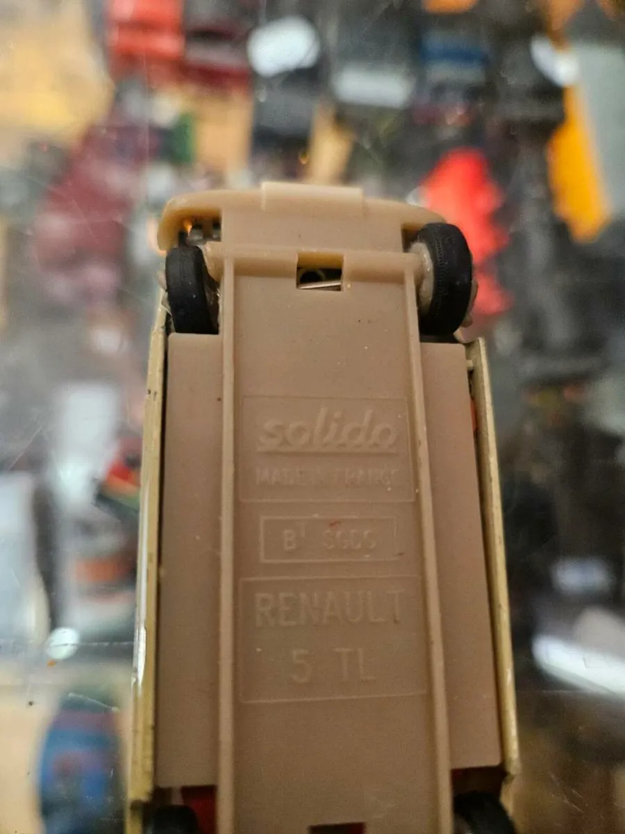 Corgi Solido Renault 5 - Image 2