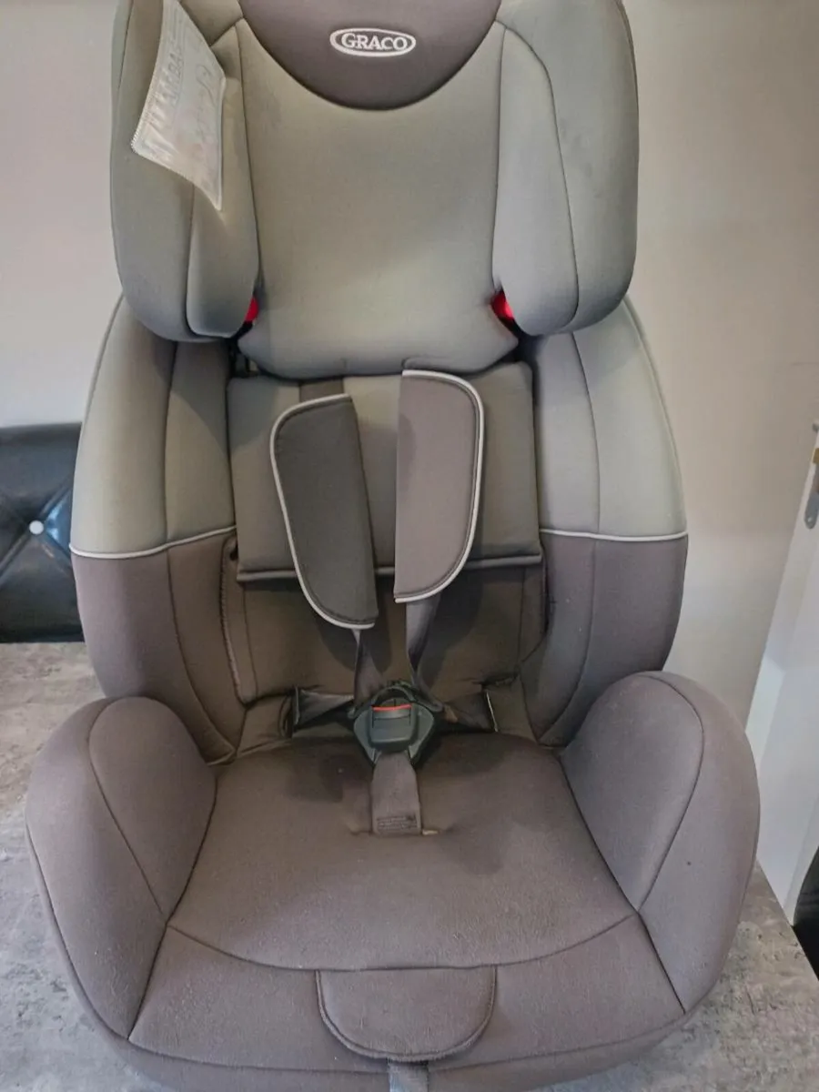 Graco kids car seat. - Image 1