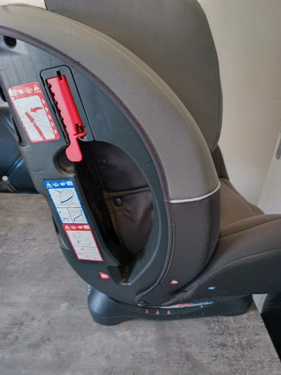Graco kids car seat. - Image 3