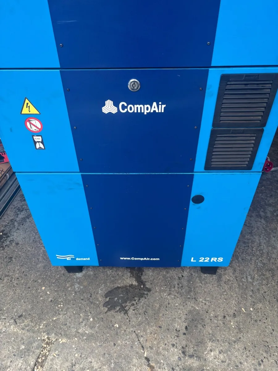 22kw variable speed air compressor - Image 1