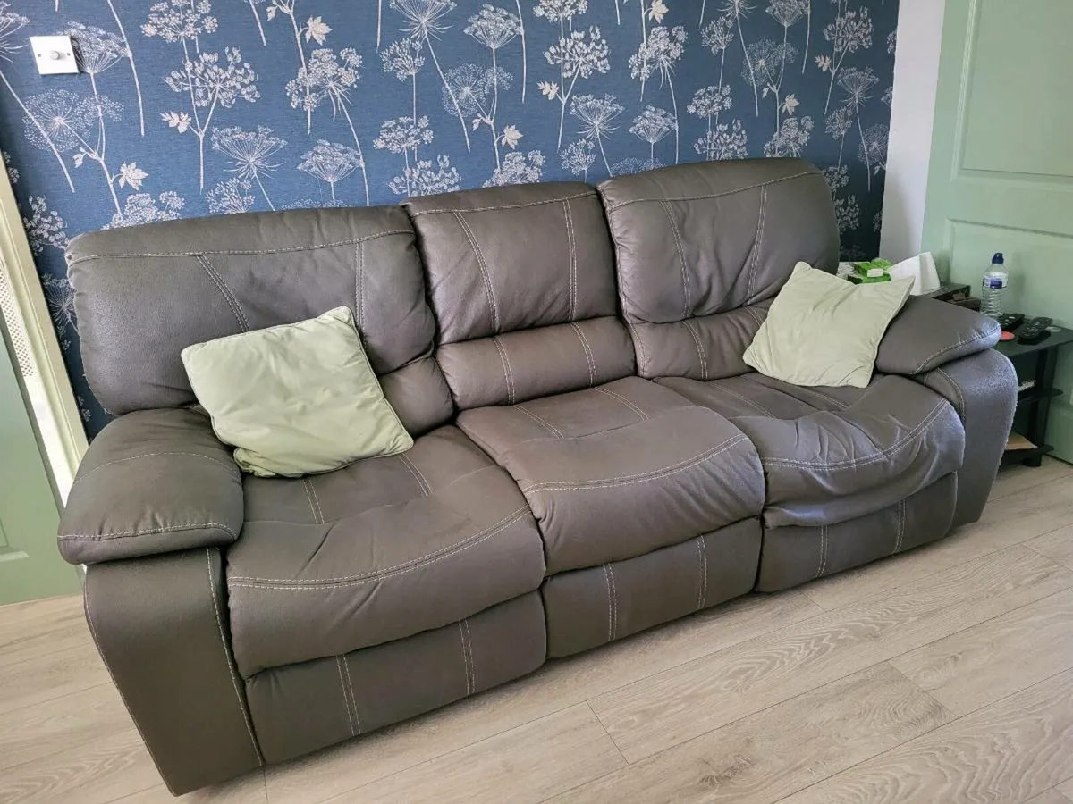 3 and 2 seater recliner sofa - Image 1