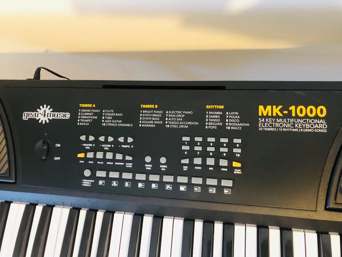 Keyboard Piano with stand.  kids starter - Image 3