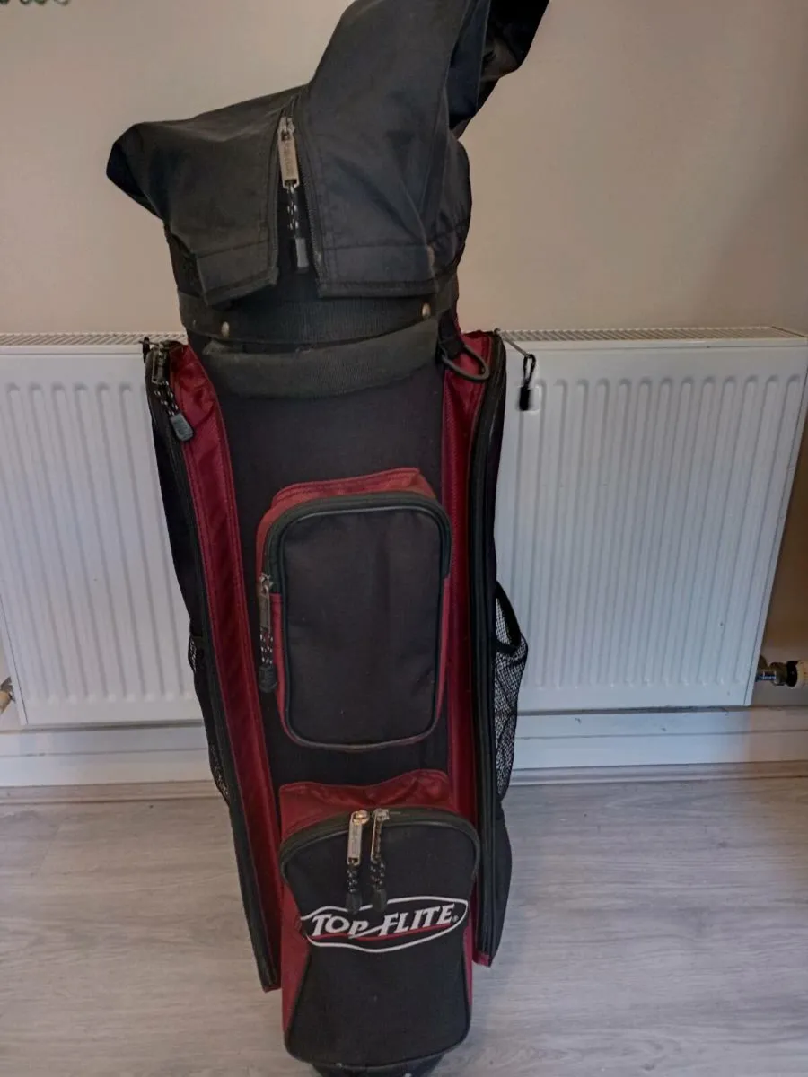 Top flite golf bag. - Image 1