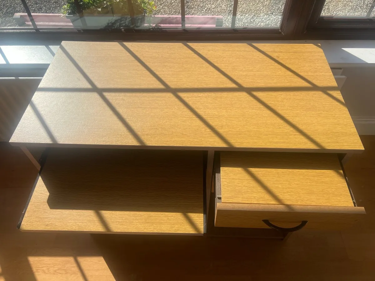 Desk - Image 2