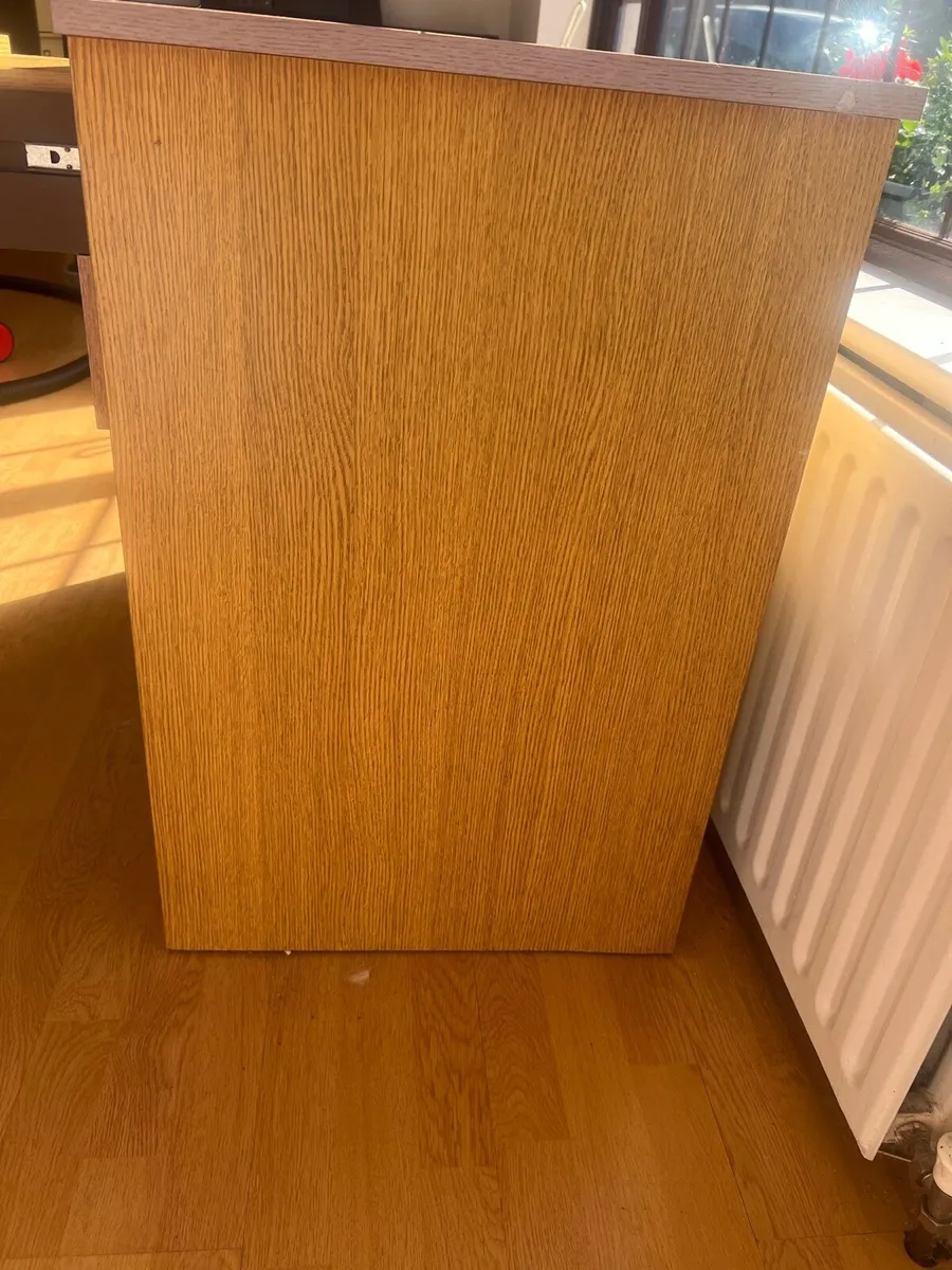 Desk - Image 3