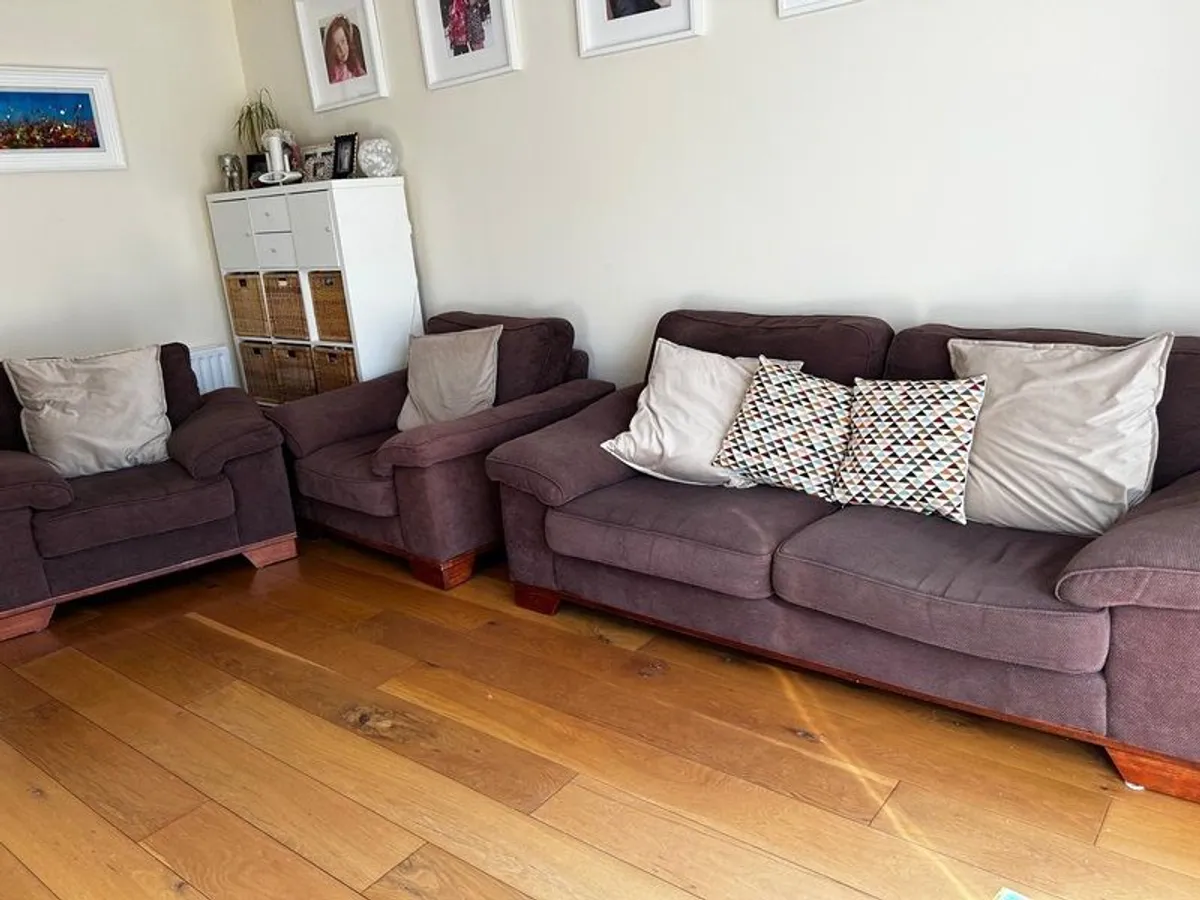 couch (3-1-1) - Image 1