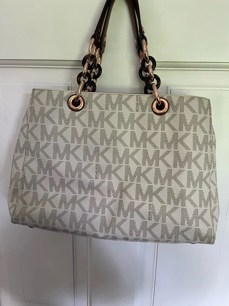 Michael Kors Handbag - Image 3