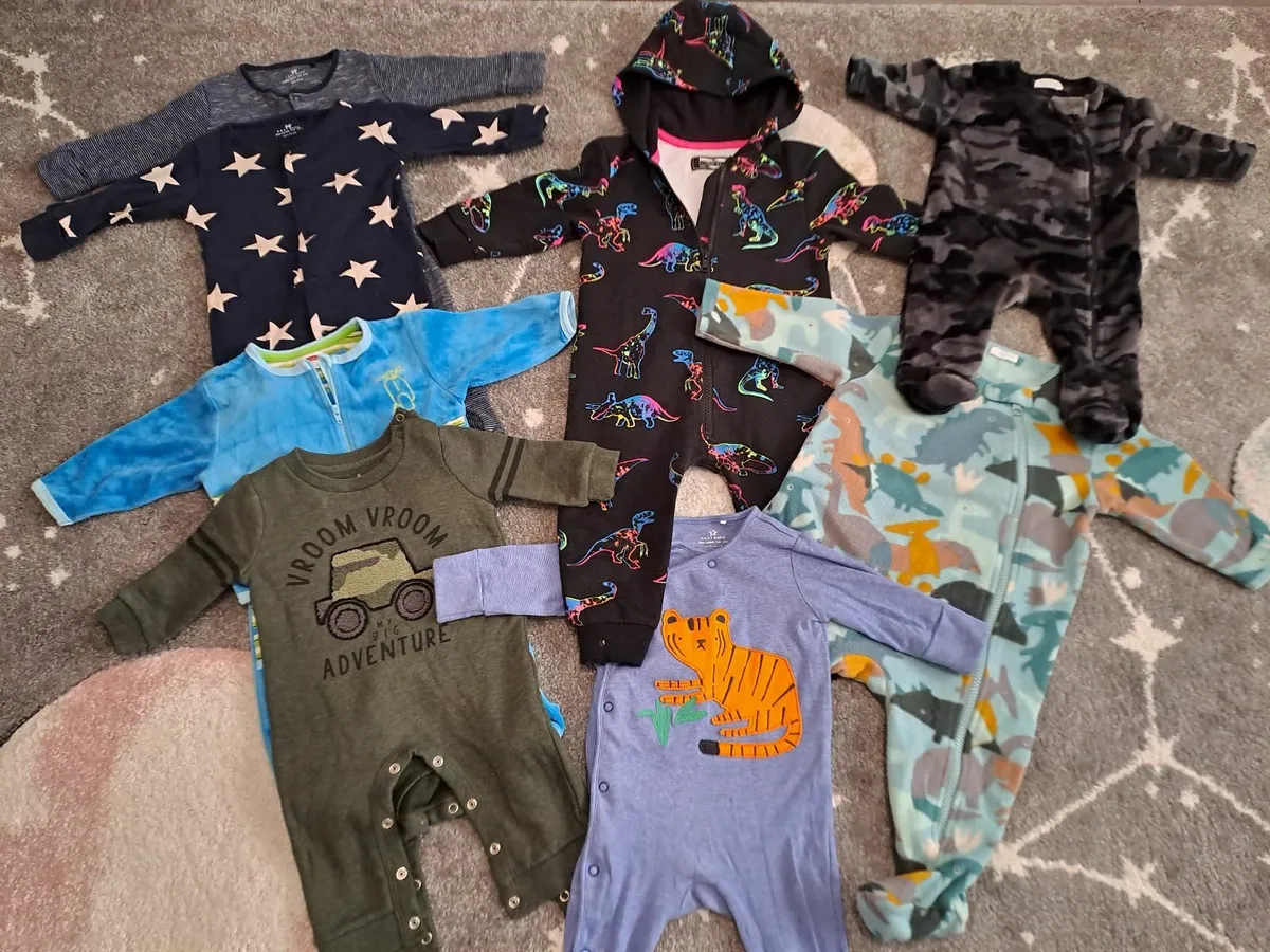 Boys clothes 0-4 years - Image 4