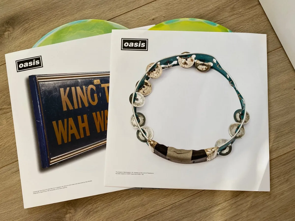 Oasis Definitely Maybe Limited 3D Cover Tri-Colour - Image 2