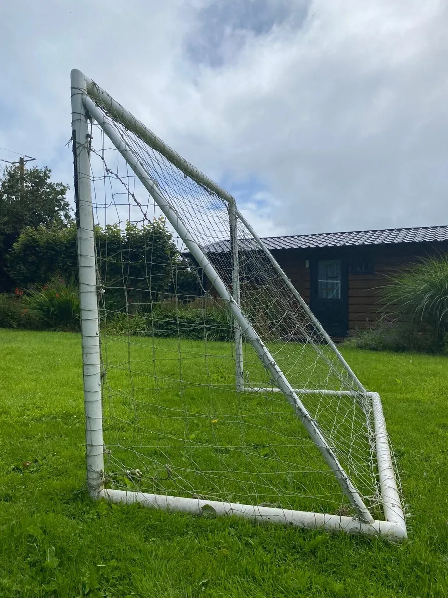 Outdoor Goalposts/Rebounder Net - Image 2