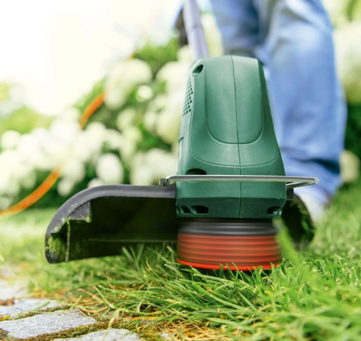 Bosch Electric Grass Trimmer - Image 2