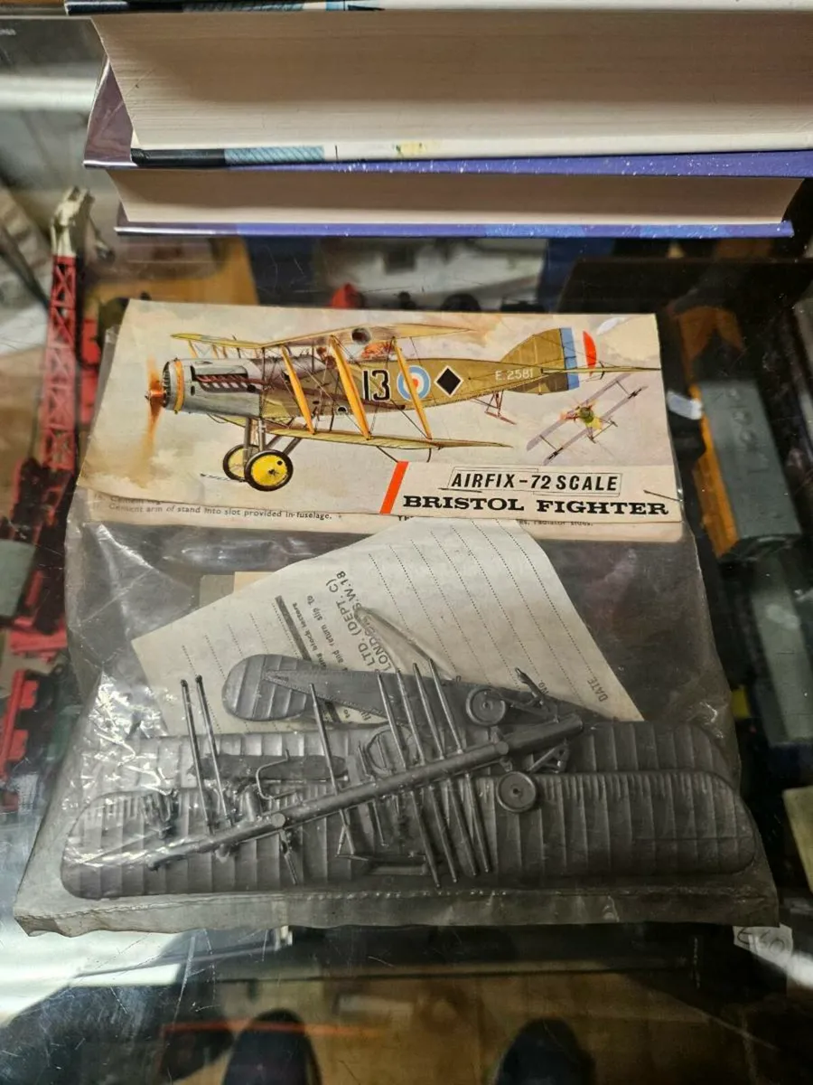 Vintage Airfix WW1 Bristol Fighter - Image 1
