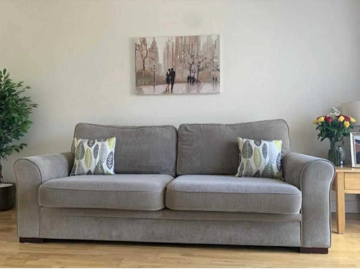 Sofa for sale - Image 2