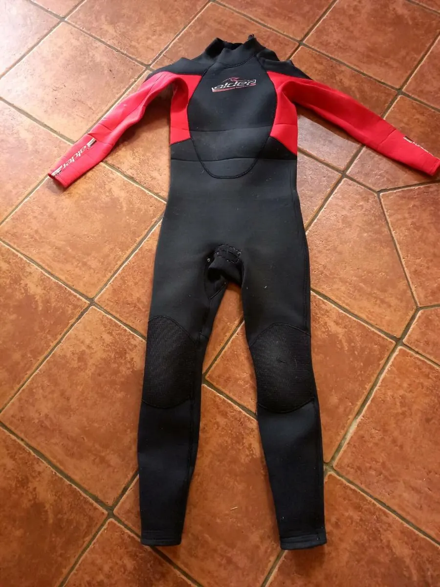 Wet suits - Image 2