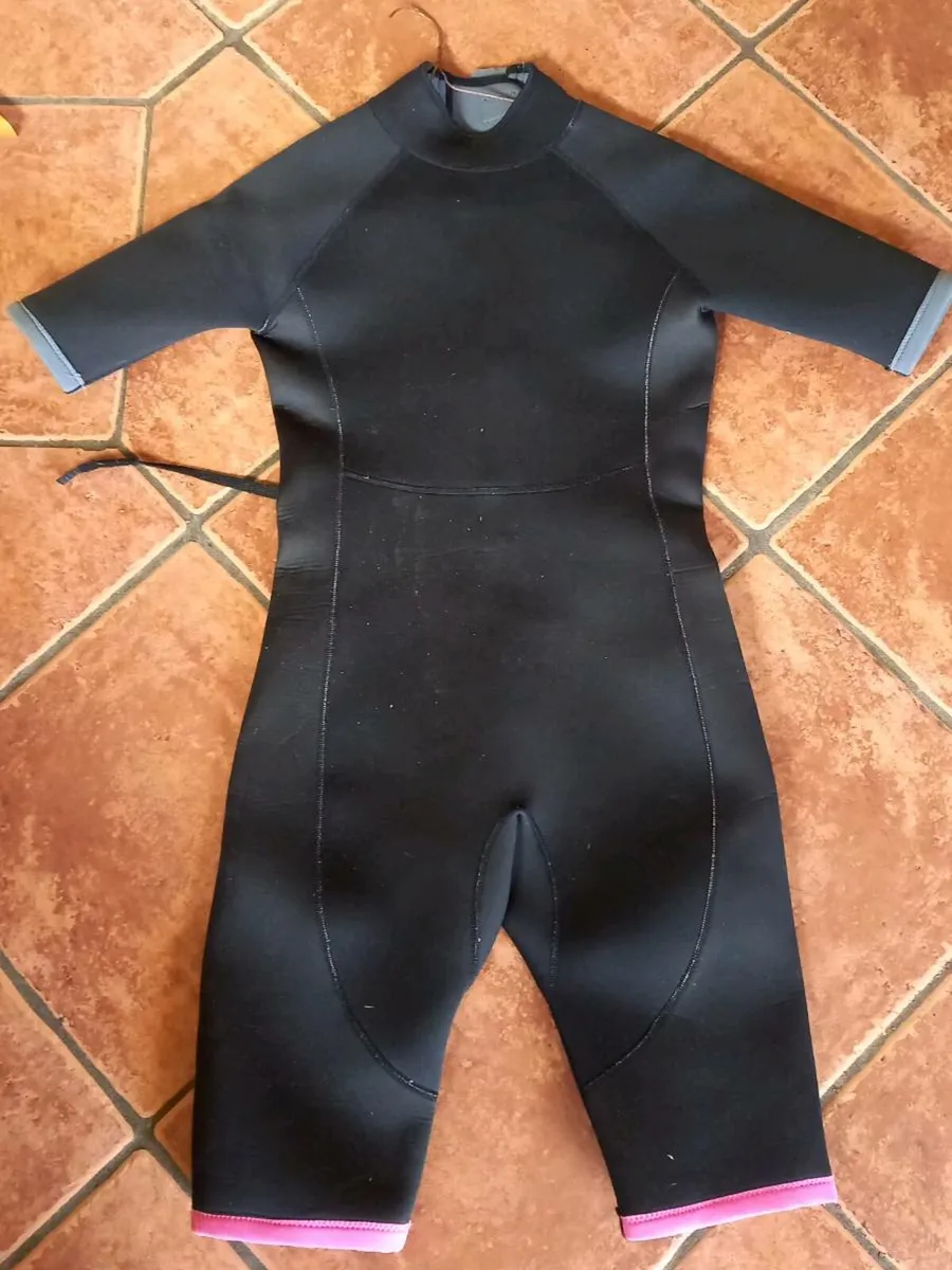 Wet suits - Image 4