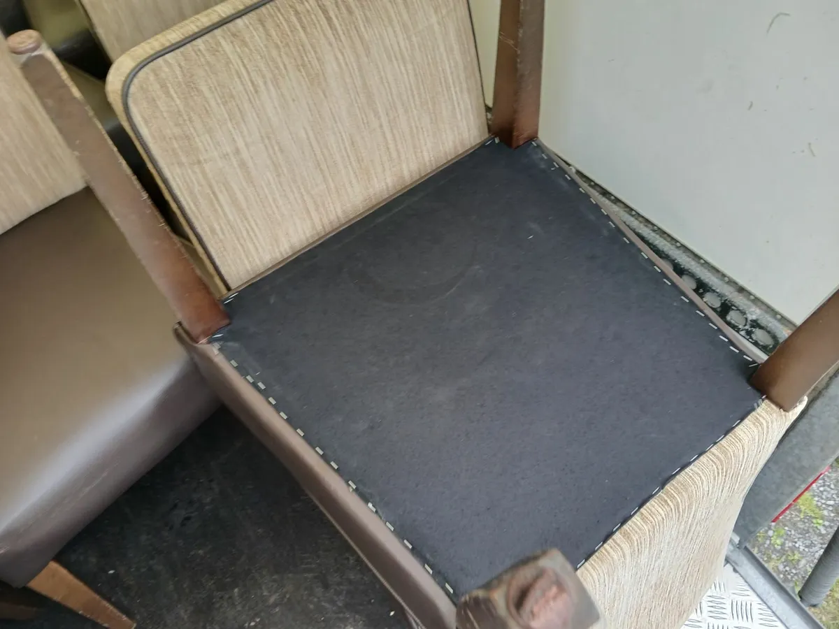 Kitchen chairs  lot of (6)....delivered - Image 1