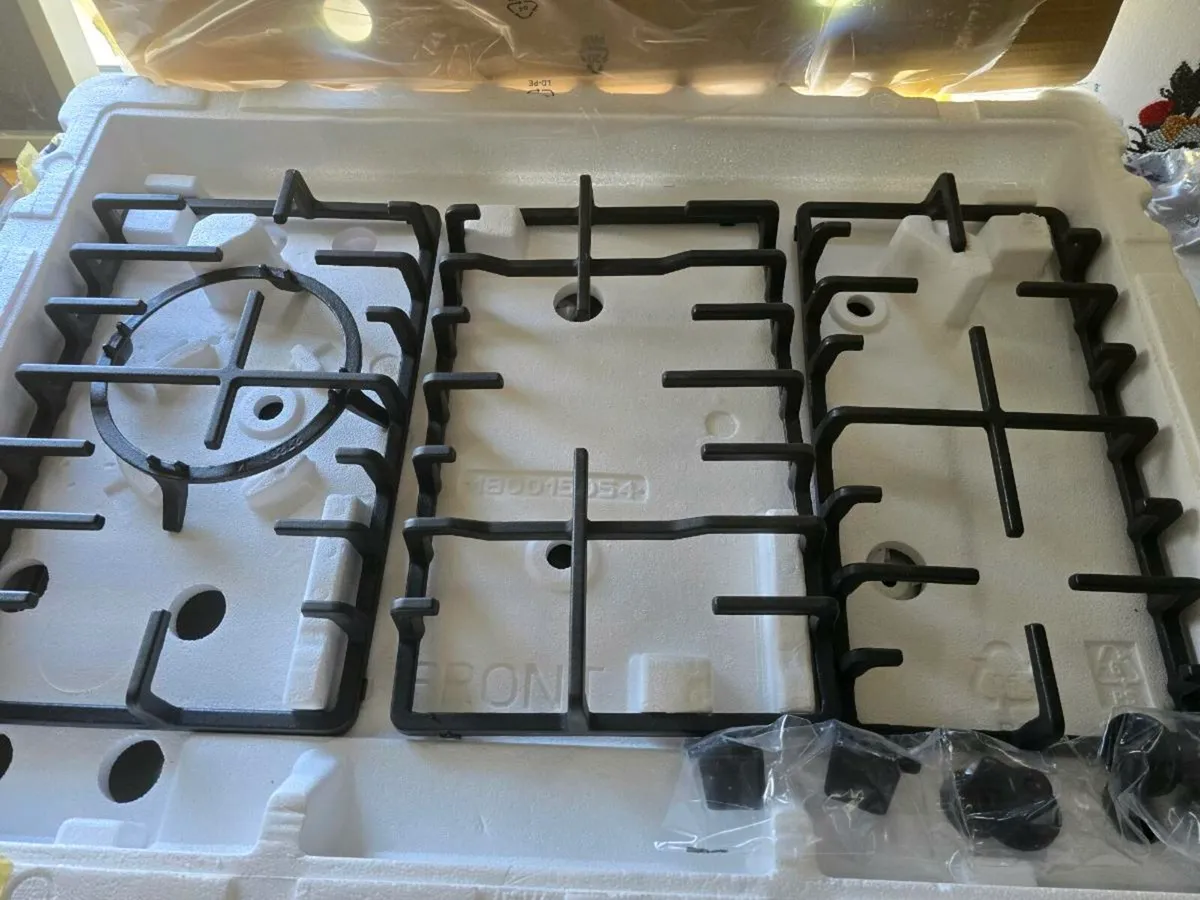 5 Ring Gas Hob - Image 3