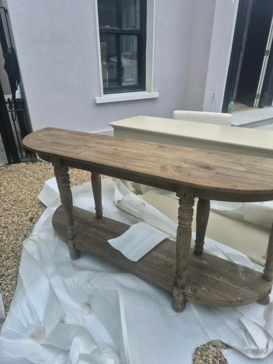 Console Table - Image 3
