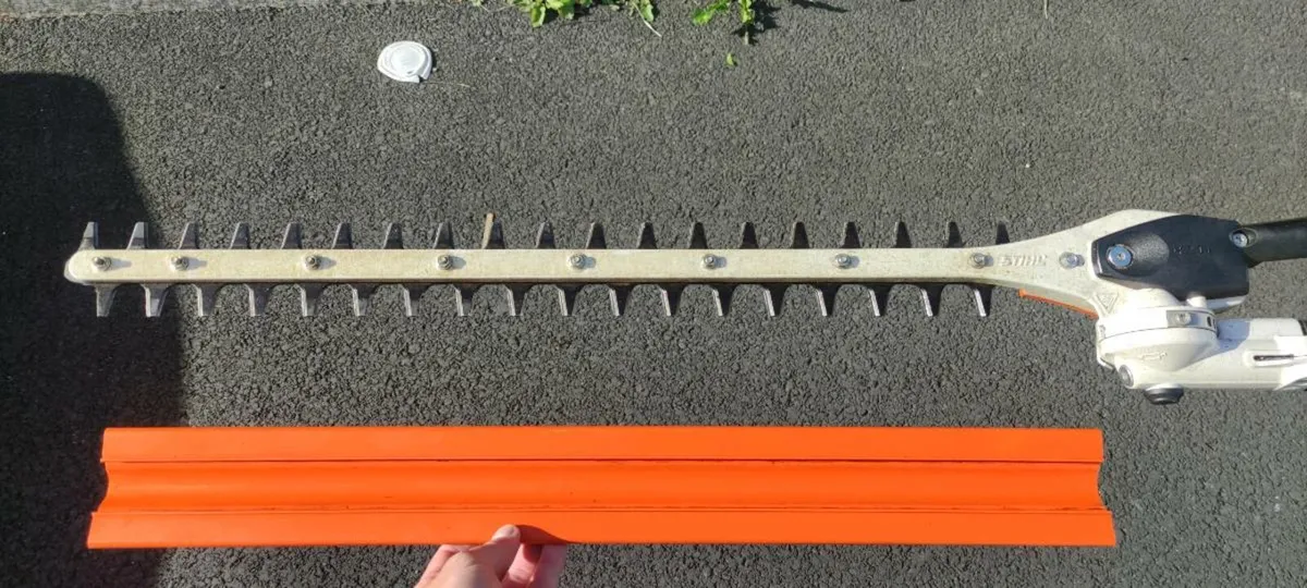 Stihl HL94 Long reach Hedge cutters - Image 3