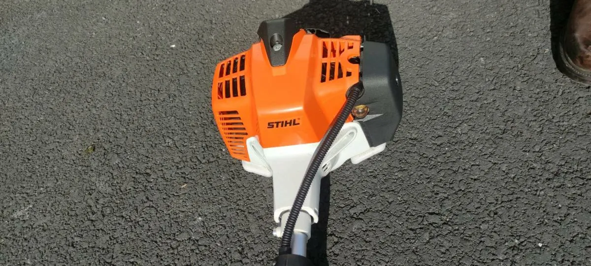 Stihl HL94 Long reach Hedge cutters - Image 4