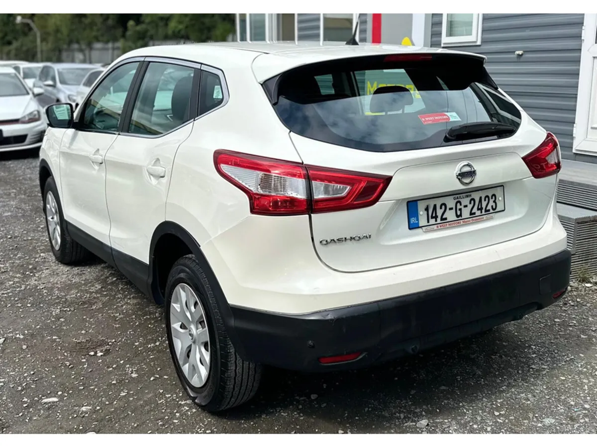 Nissan Qashqai 1.2 DIG-T VISIA 115PS 5DR - Image 4