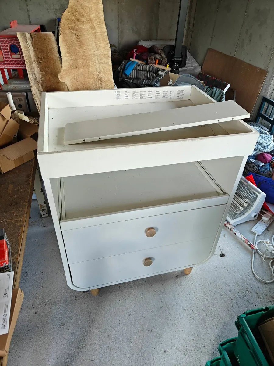 Ikea MYLLRA changing table - Image 4
