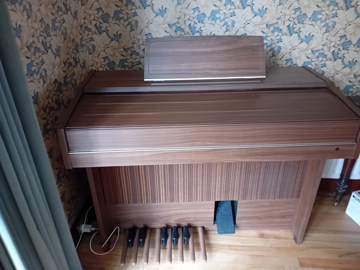 Yamaha organ - Image 1