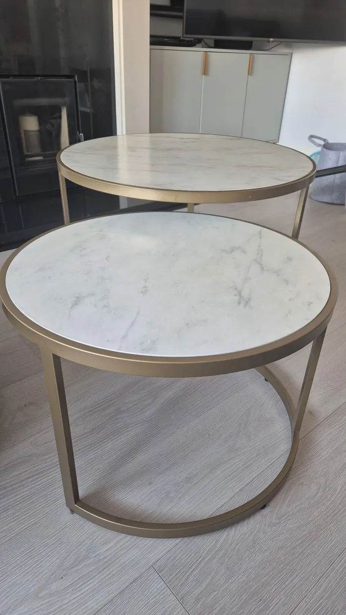 Nest of tables - Image 1